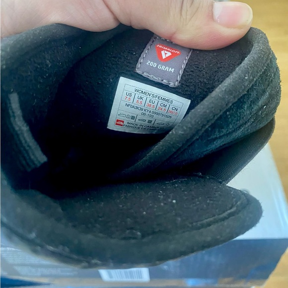 The North Face Black Winter snow boots with White Logo - Picture 4 of 4